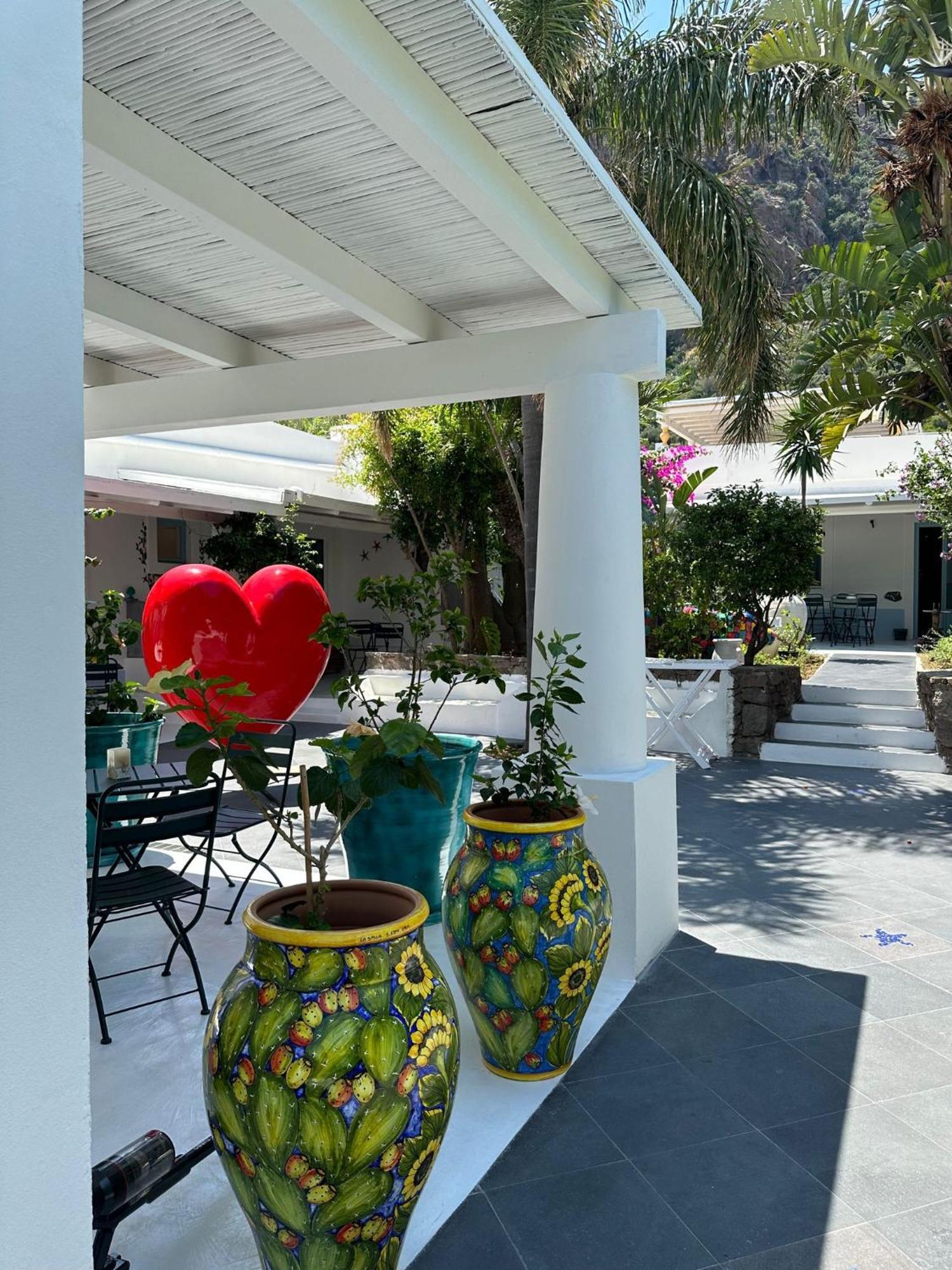 Art B&B Panarea Exterior photo